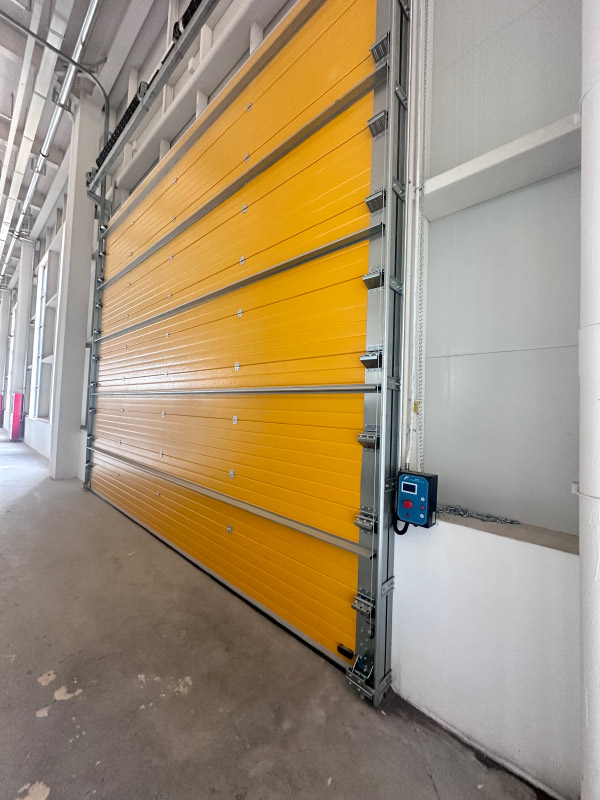 工業(yè)提升門